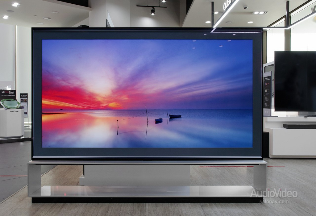 LG_SIGNATURE_OLED_88ZX9LA_10.jpg