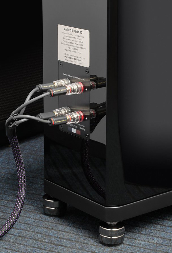 Davis Acoustics в салонах AVComfort