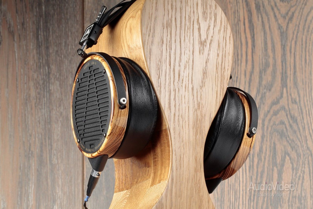 Audeze_LCD-3_04.jpg