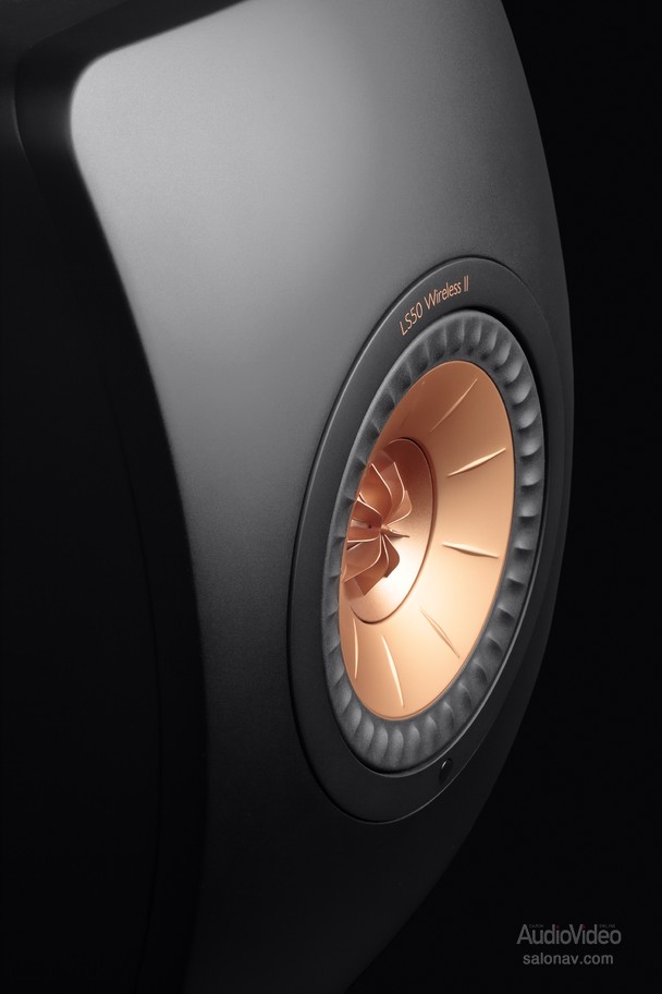 KEF_LS50_Wireless_II_-_KC62_15.jpg