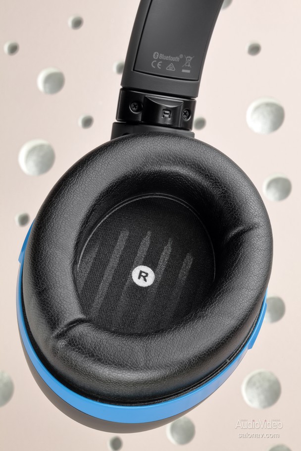 Audeze_Penrose_14.jpg