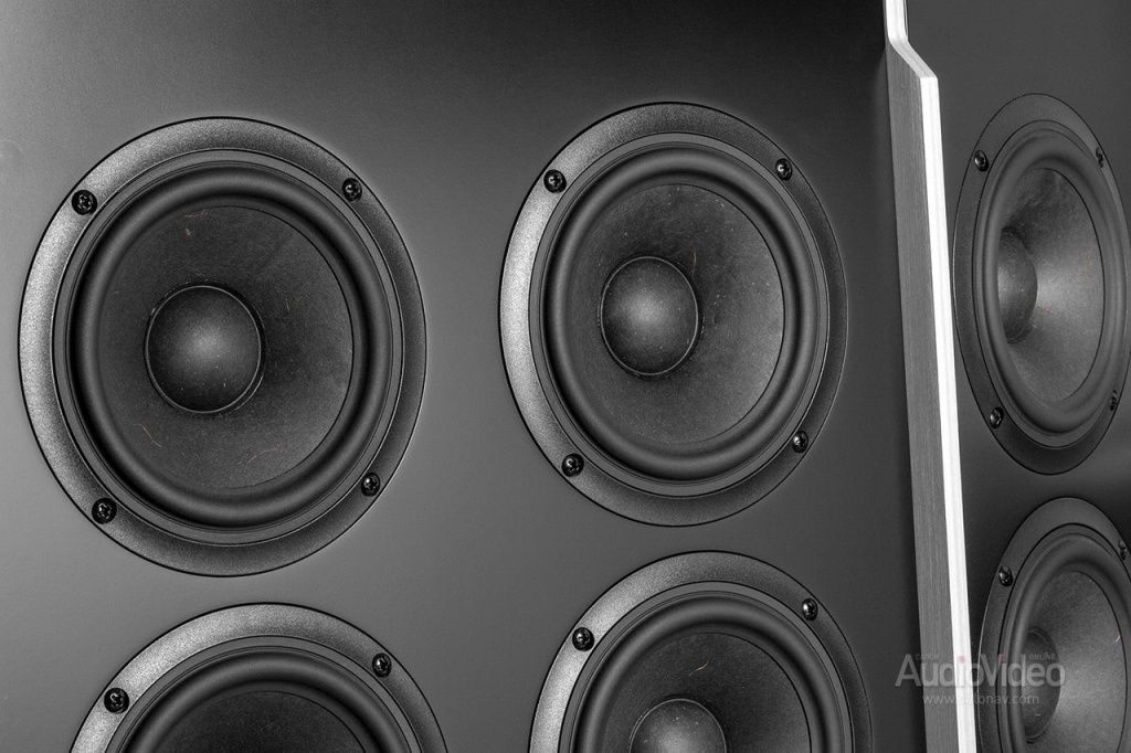 Thorens_SoundWall_HP_600_4084.jpg