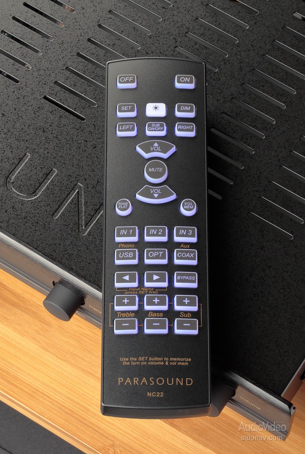 Parasound_New_Classic_200_Integrated_08.jpg