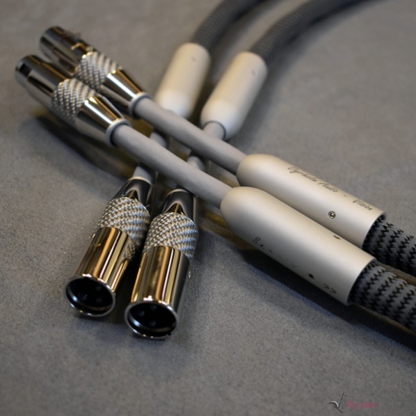 Dyrholm Audio Vision NCF Series - Furutech NCF XLR 2,5 m
